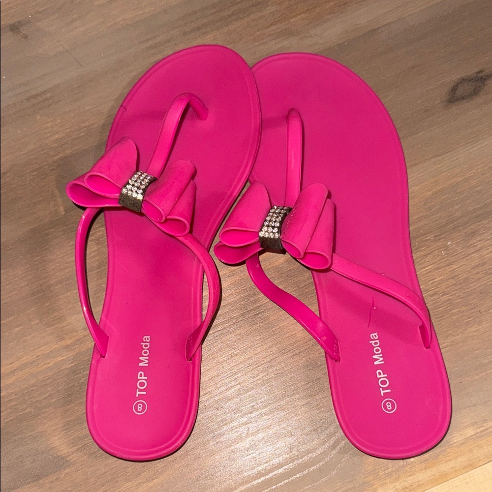 TOP Moda Fuchsia Bow Sandals - Picture 3 of 5